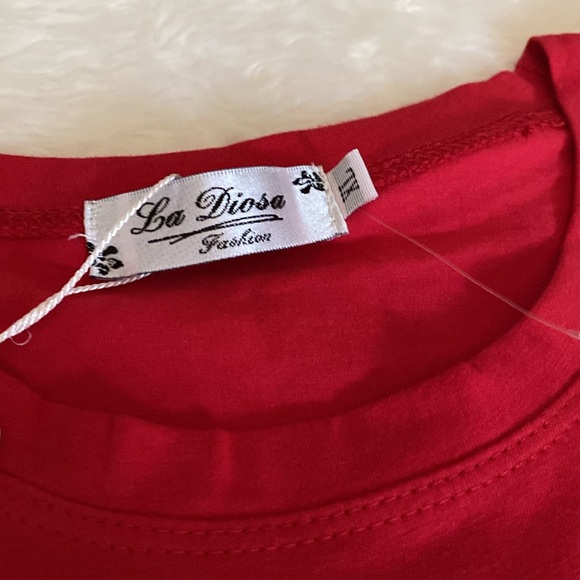 NWT LA DIOSA Fashion Red T-Shirt Top w/ Blue Sequins Embellishment Size XL - Picture 6 of 14